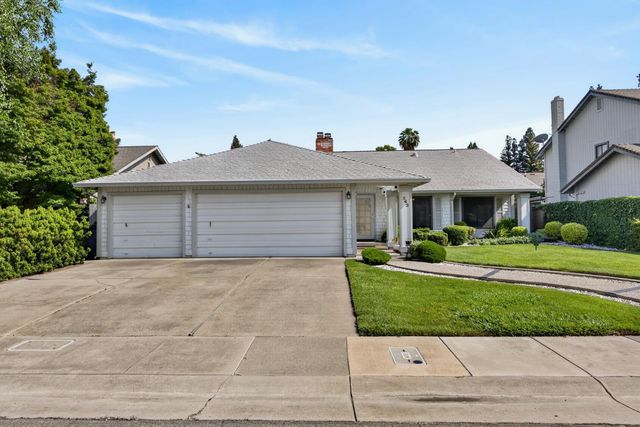 342 Rivergate Way, Sacramento, CA 95831