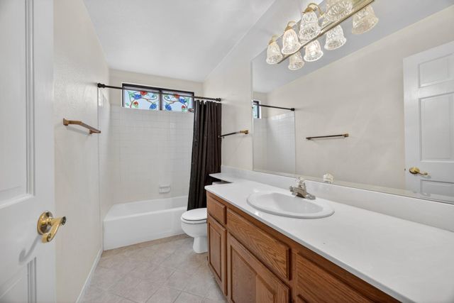 342 Rivergate Way, Sacramento, CA 95831