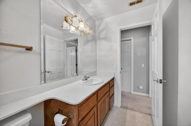 342 Rivergate Way, Sacramento, CA 95831