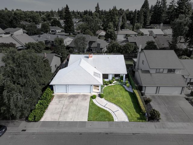 342 Rivergate Way, Sacramento, CA 95831