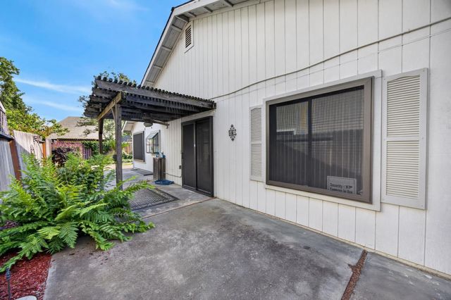 342 Rivergate Way, Sacramento, CA 95831