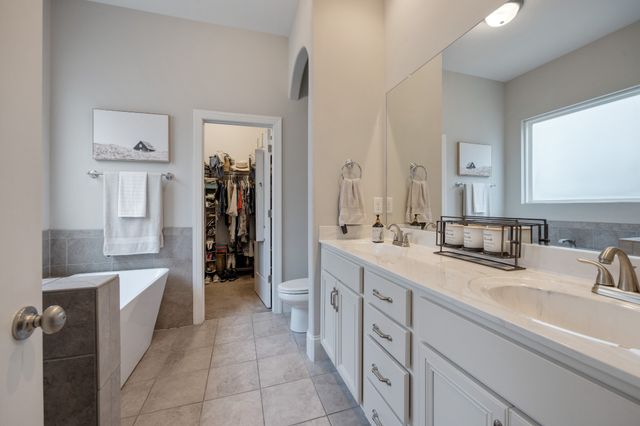 1645 Brockton Ln, Nashville, TN 37221