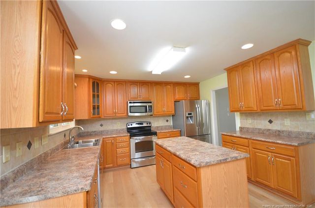 2170 Cora Drive, Hope Mills, NC 28348