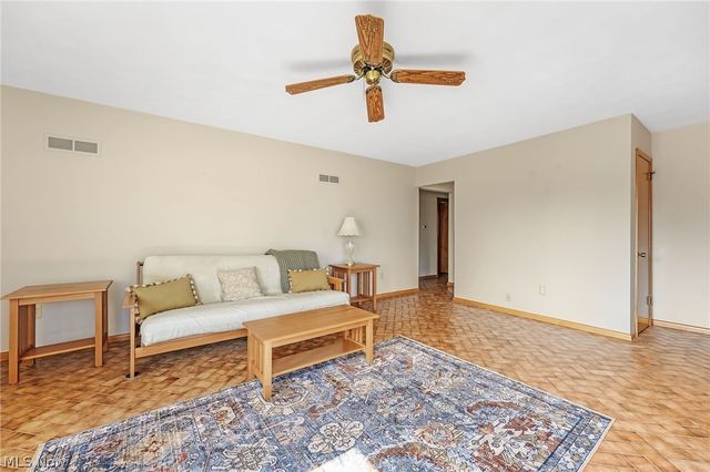 4704 Garrett Drive, Norton, OH 44203