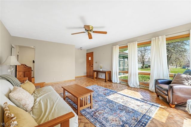 4704 Garrett Drive, Norton, OH 44203