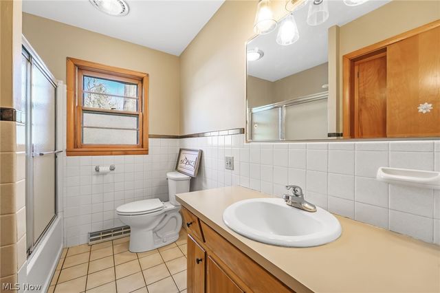 4704 Garrett Drive, Norton, OH 44203