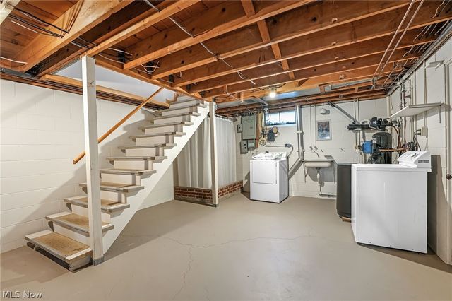 4704 Garrett Drive, Norton, OH 44203