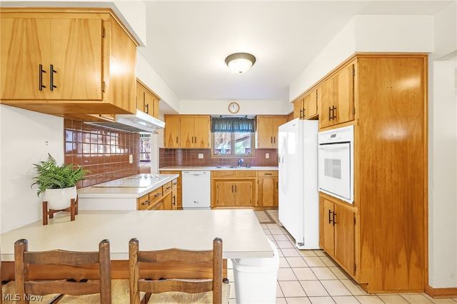 4704 Garrett Drive, Norton, OH 44203