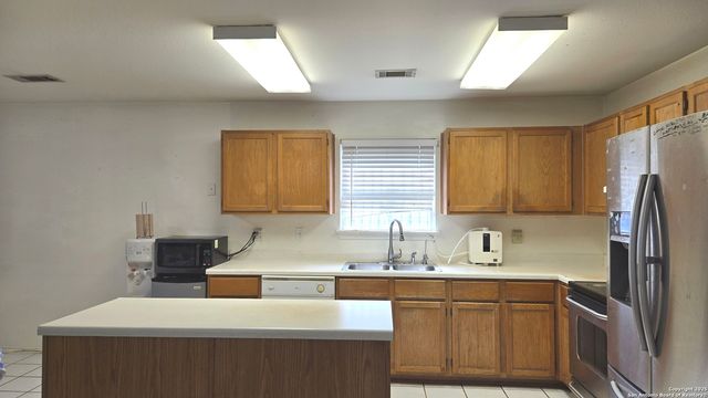 5210 Stormy Dawn, San Antonio, TX 78247