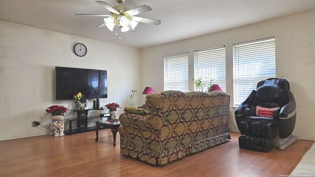 5210 Stormy Dawn, San Antonio, TX 78247