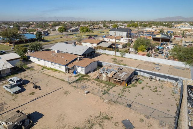 9265 LEONARDO Avenue, El Paso, TX 79907