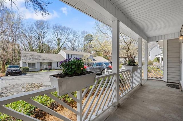 2 Appletree Lane, Greensboro, NC 27455