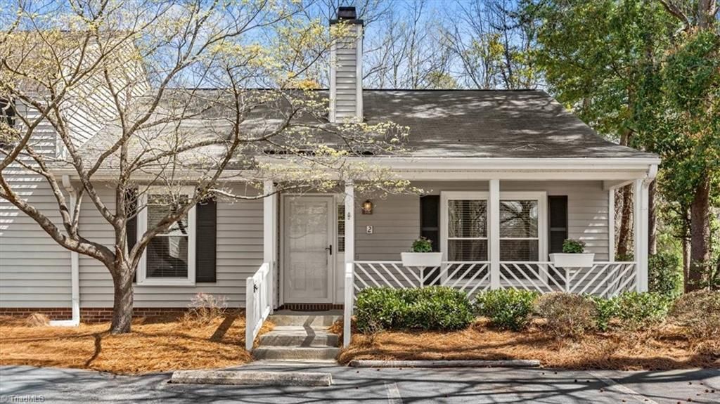 2 Appletree Lane, Greensboro, NC 27455