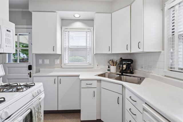 1406 41st Street, Des Moines, IA 50311