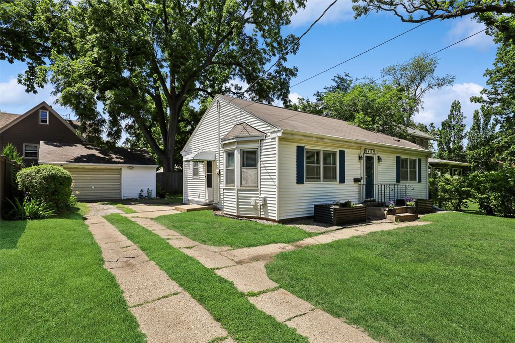 1406 41st Street, Des Moines, IA 50311