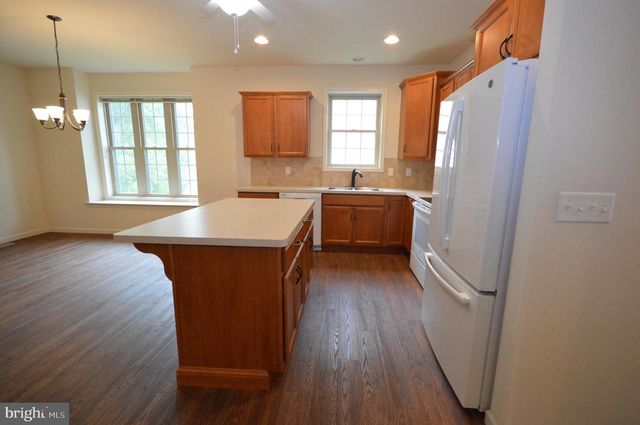 252 HONEYCROFT BLVD, Cochranville, PA 19330