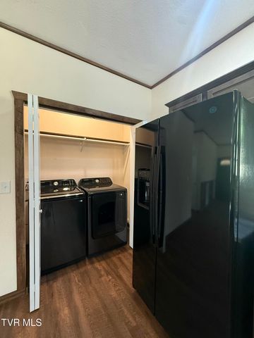 471 Early Branch Road, Rogersville, TN 37857