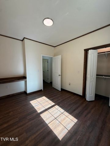 471 Early Branch Road, Rogersville, TN 37857