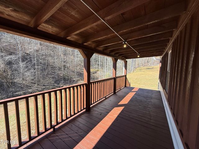 471 Early Branch Road, Rogersville, TN 37857