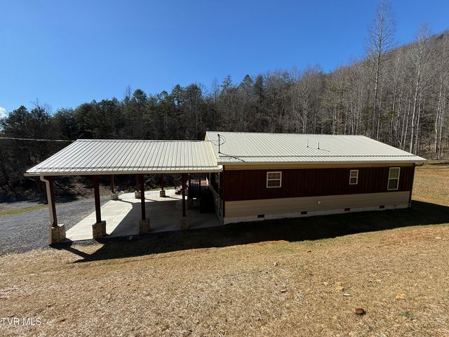 471 Early Branch Road, Rogersville, TN 37857