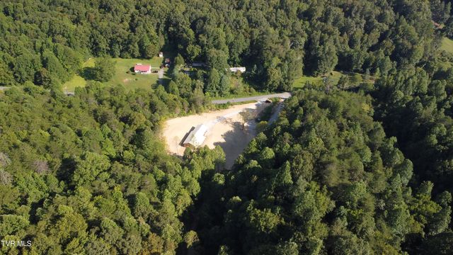 471 Early Branch Road, Rogersville, TN 37857