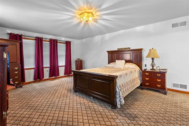 255 Timothy Avenue, Lower Nazareth Twp, PA 18020