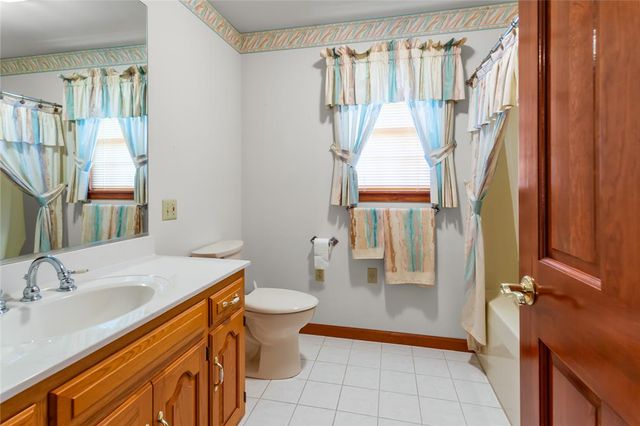 255 Timothy Avenue, Lower Nazareth Twp, PA 18020