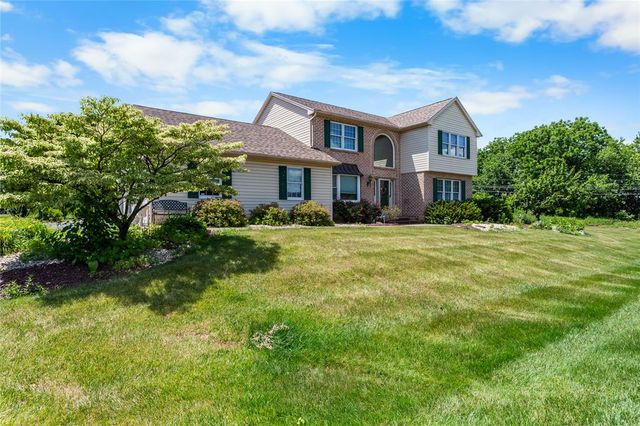 255 Timothy Avenue, Lower Nazareth Twp, PA 18020