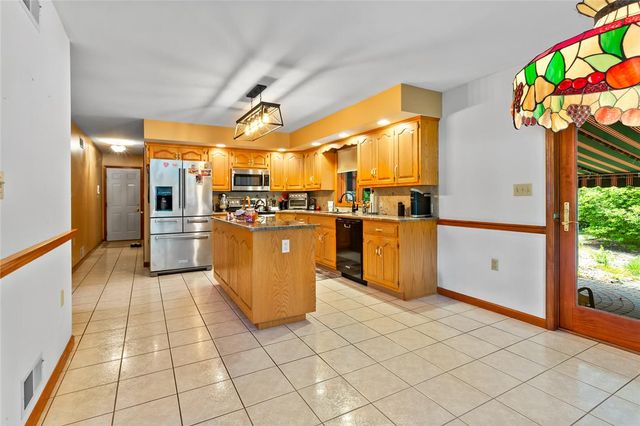255 Timothy Avenue, Lower Nazareth Twp, PA 18020