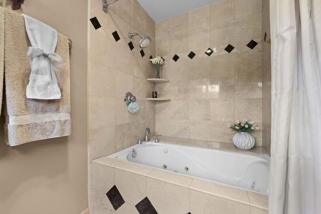 4873 Sunrise Valley Dr., El Cajon, CA 92020