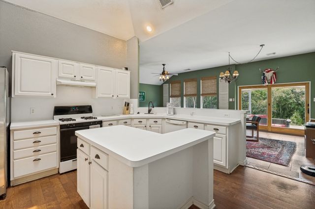 4112 Creek Hollow Way, The Colony, TX 75056