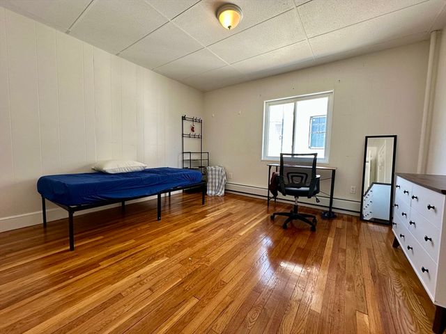 40 Orchard Rd 2, Brookline, MA 02445