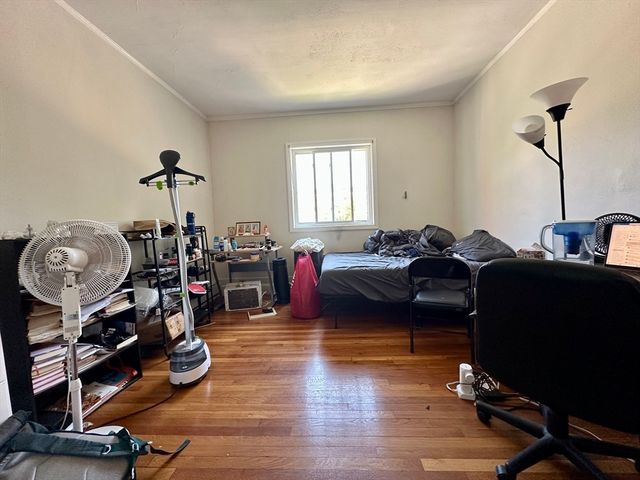 40 Orchard Rd 2, Brookline, MA 02445