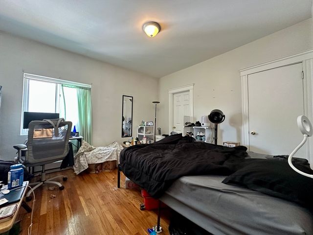 40 Orchard Rd 2, Brookline, MA 02445