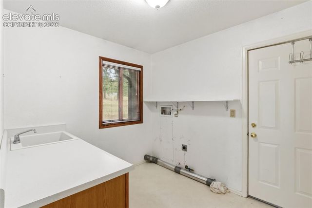 51 Carriage Drive, Florissant, CO 80816
