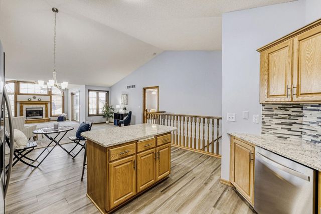 6236 Creekview Lane N, Brooklyn Park, MN 55443