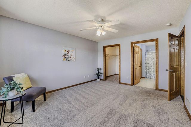 6236 Creekview Lane N, Brooklyn Park, MN 55443