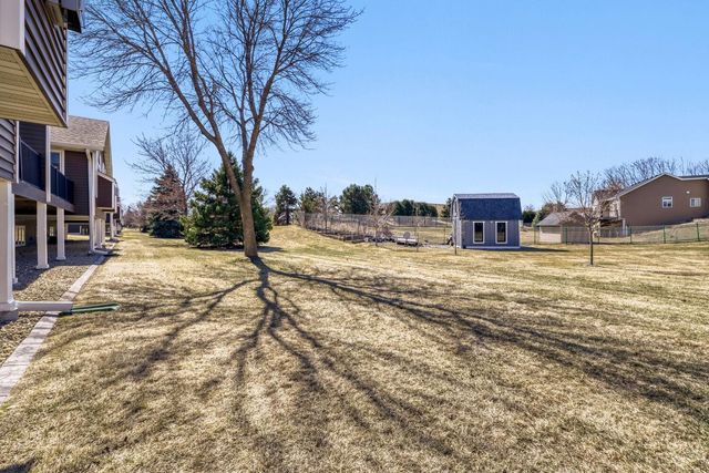 6236 Creekview Lane N, Brooklyn Park, MN 55443