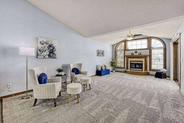 6236 Creekview Lane N, Brooklyn Park, MN 55443