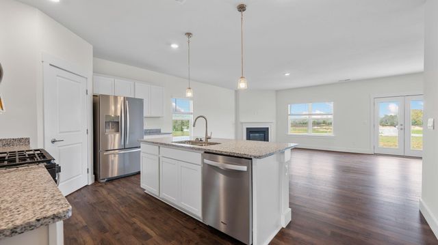 8015 Watercolour Lane, Ooltewah, TN 37363