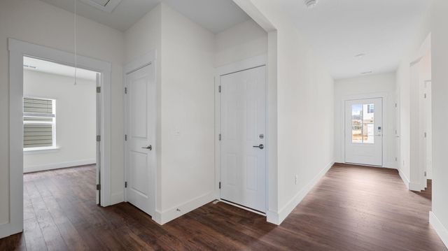 8015 Watercolour Lane, Ooltewah, TN 37363