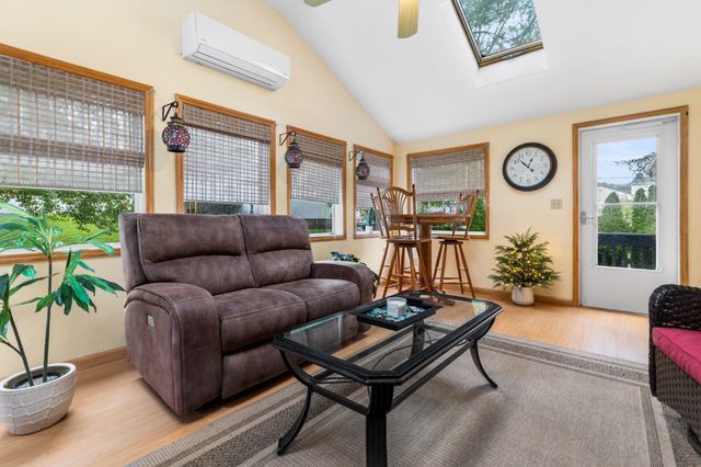 9 Shady Lane, Franklin, MA 02038