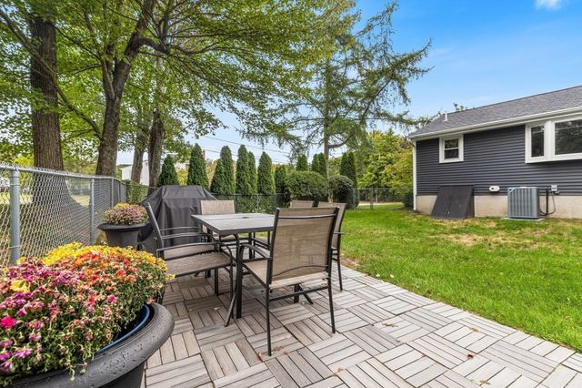 9 Shady Lane, Franklin, MA 02038