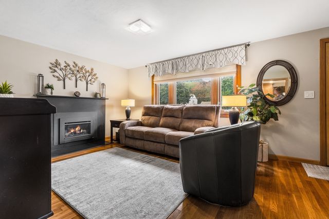 9 Shady Lane, Franklin, MA 02038