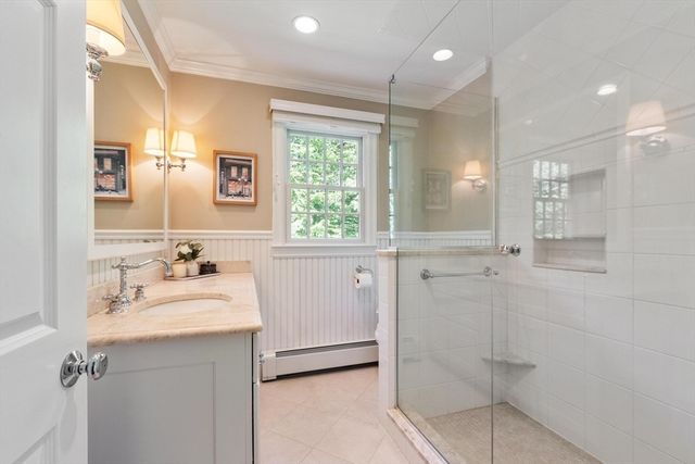 19 Lincoln Dr, Acton, MA 01720