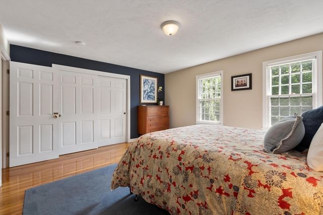19 Lincoln Dr, Acton, MA 01720