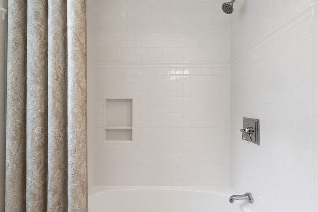 19 Lincoln Dr, Acton, MA 01720