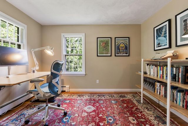 19 Lincoln Dr, Acton, MA 01720