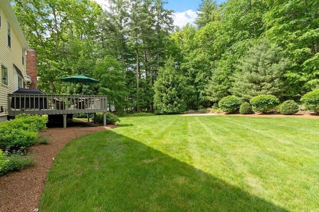 19 Lincoln Dr, Acton, MA 01720