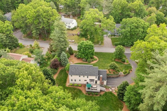 19 Lincoln Dr, Acton, MA 01720